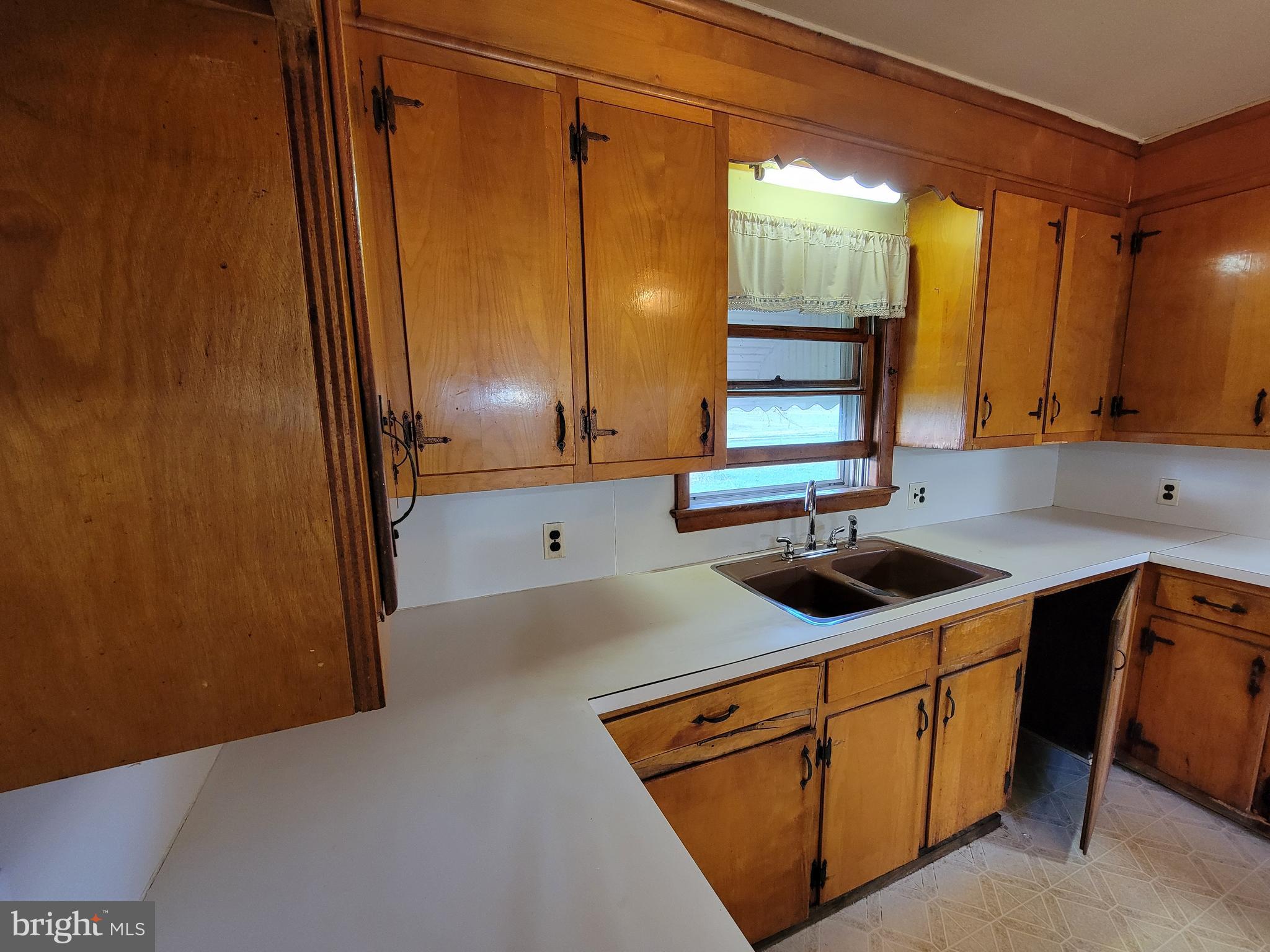 34395 Susan Beach Road Laurel, DE 19956 - Photo 5 of 26 Gallery Image 5
