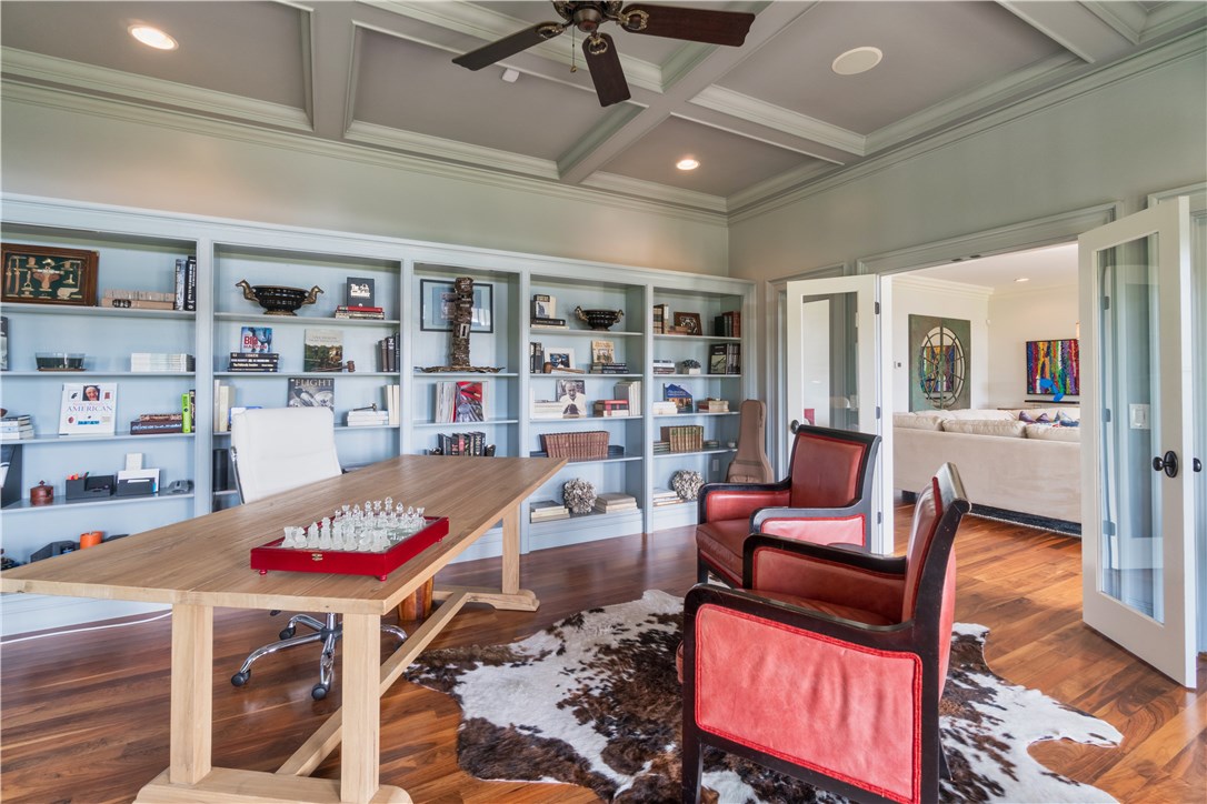 136 Eastover Road Portsmouth, RI 02871 - Photo 11 of 37 Gallery Image 11