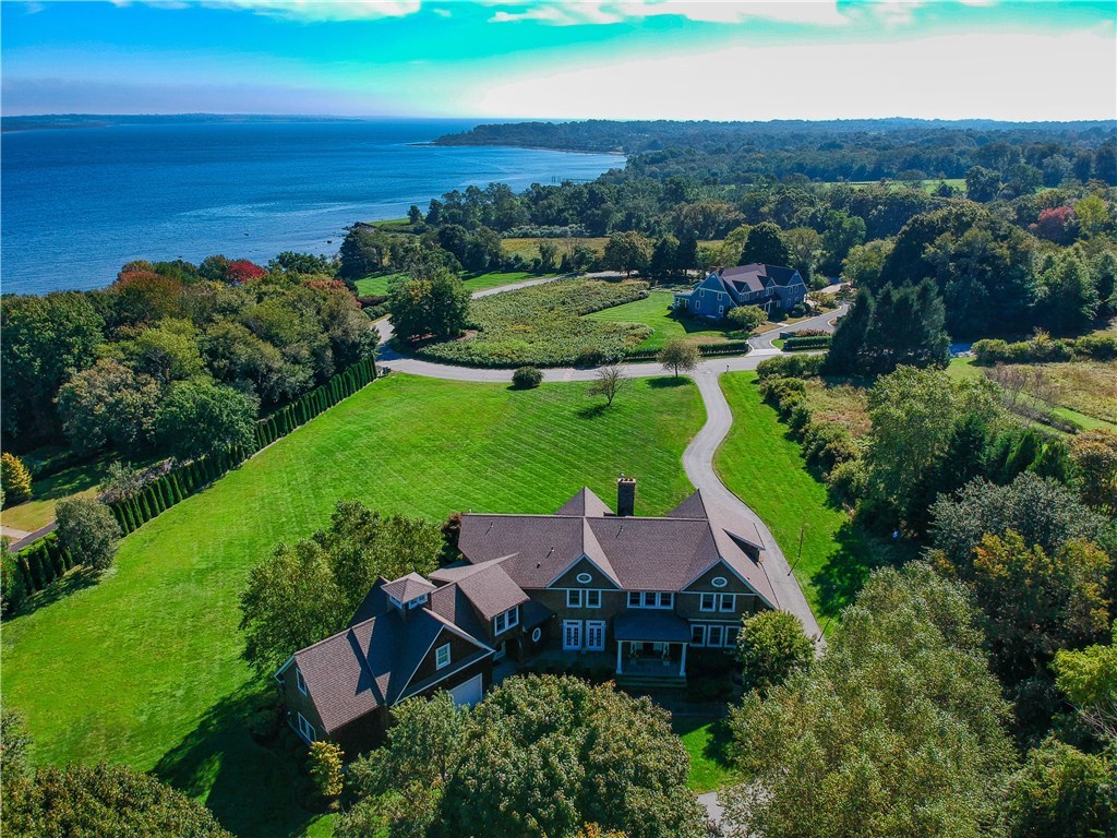 136 Eastover Road Portsmouth, RI 02871 - Photo 2 of 37 Gallery Image 2