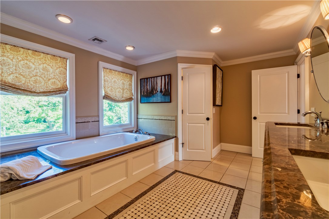 136 Eastover Road Portsmouth, RI 02871 - Photo 29 of 37 Gallery Image 29
