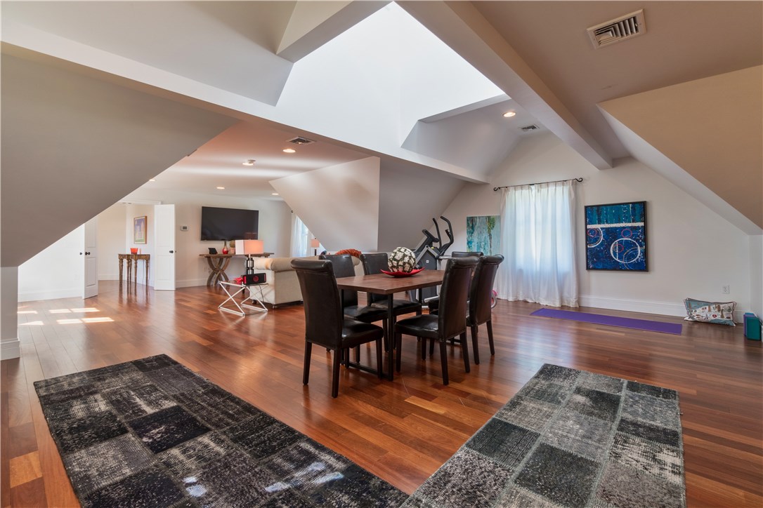 136 Eastover Road Portsmouth, RI 02871 - Photo 32 of 37 Gallery Image 32