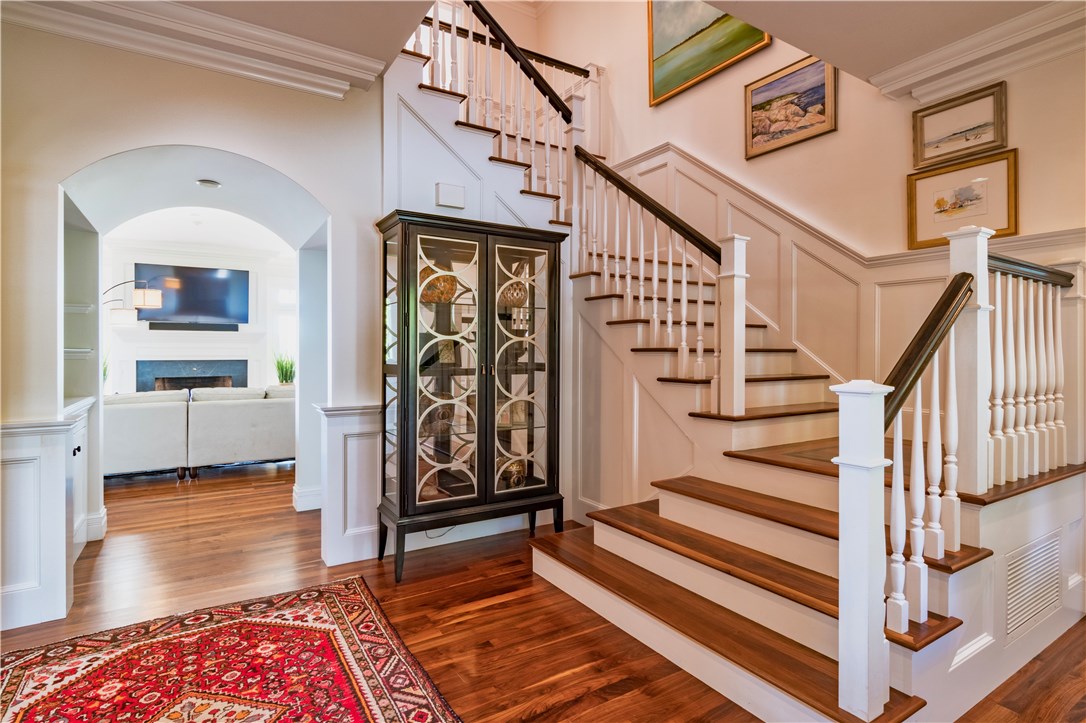 136 Eastover Road Portsmouth, RI 02871 - Photo 6 of 37 Gallery Image 6