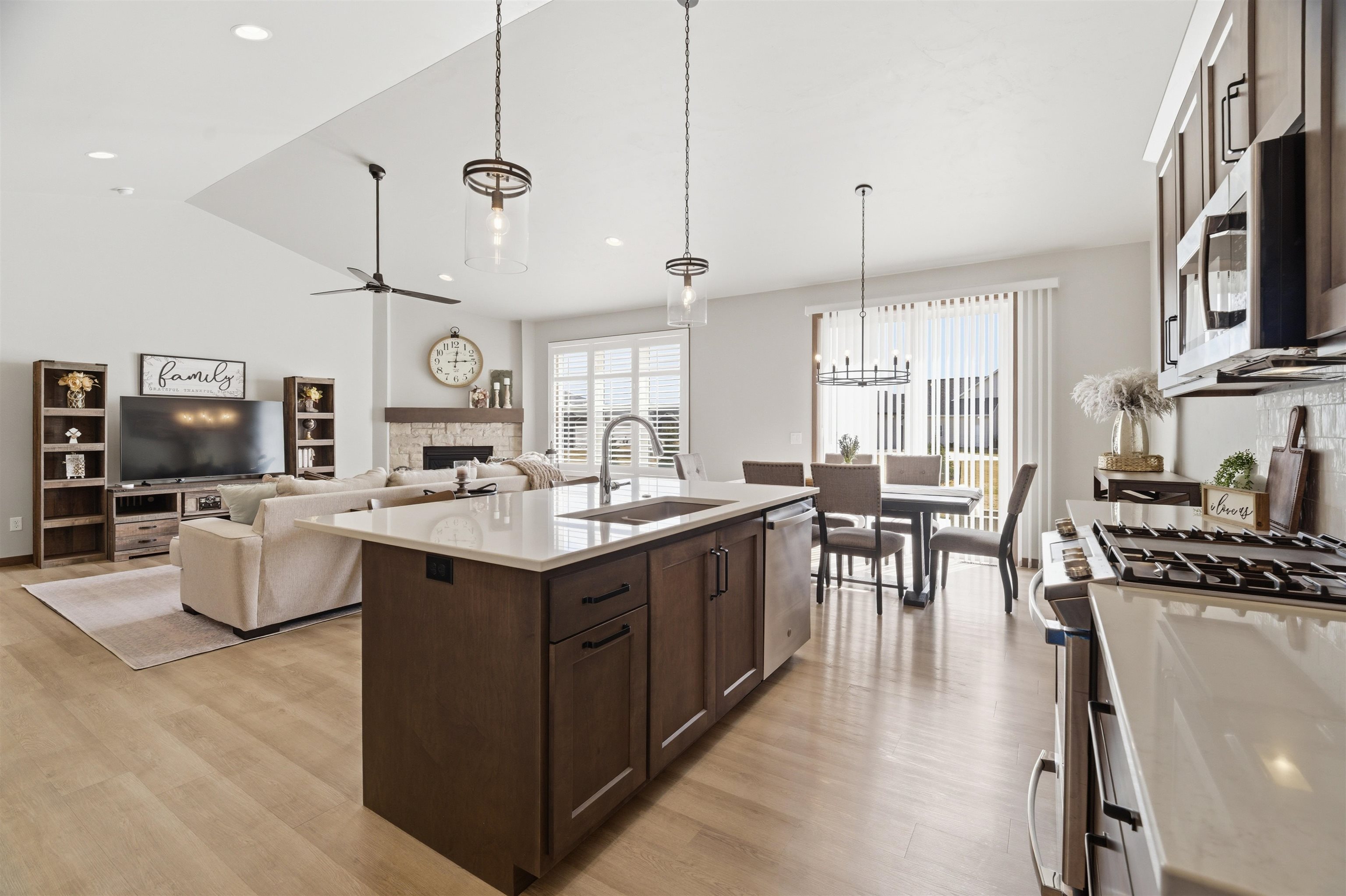 2875 East Turquoise Lane Appleton, WI 54913 - Photo 13 of 41