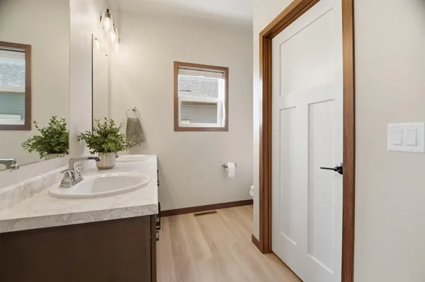 $549,900 | 2875 East Turquoise Lane, Appleton, WI 54913