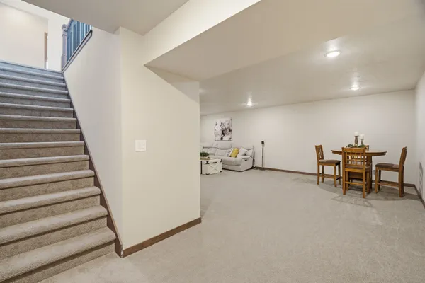 $549,900 | 2875 East Turquoise Lane, Appleton, WI 54913