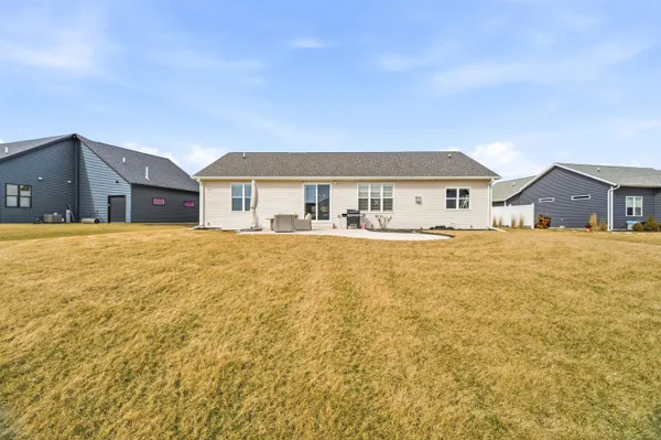 $549,900 | 2875 East Turquoise Lane, Appleton, WI 54913
