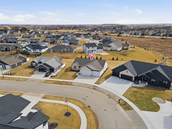 $549,900 | 2875 East Turquoise Lane, Appleton, WI 54913