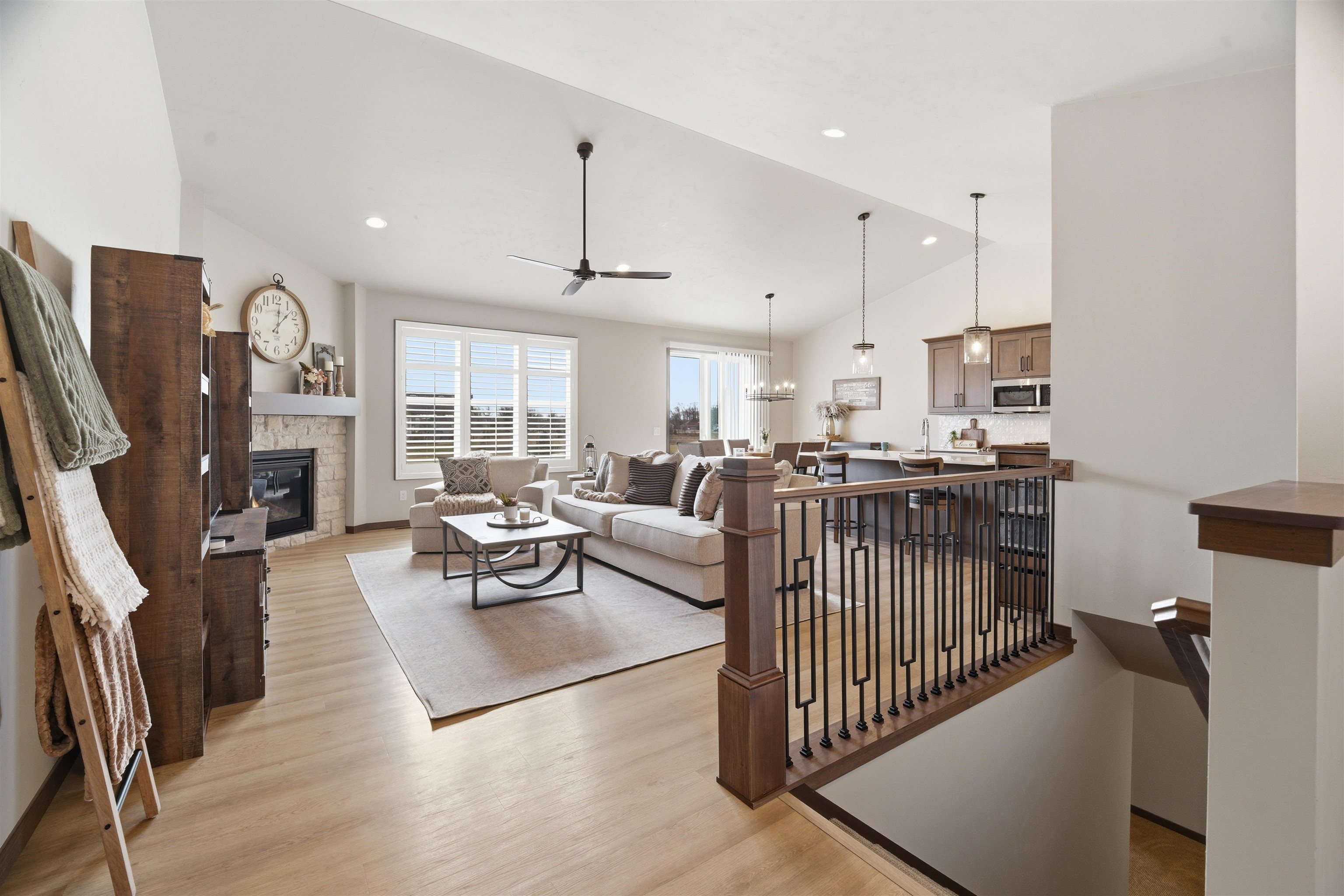 2875 East Turquoise Lane Appleton, WI 54913 - Photo 4 of 41