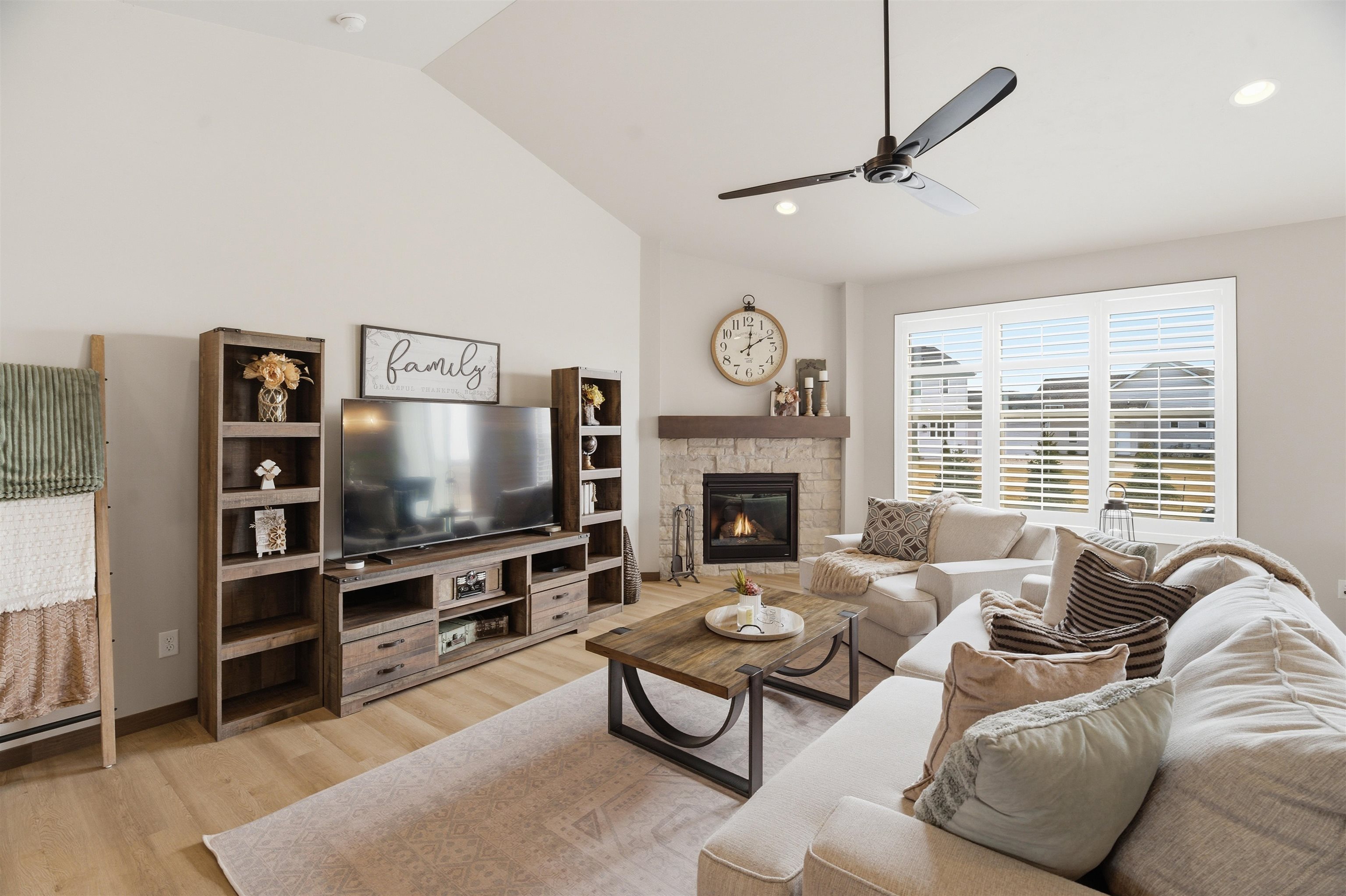 2875 East Turquoise Lane Appleton, WI 54913 - Photo 6 of 41