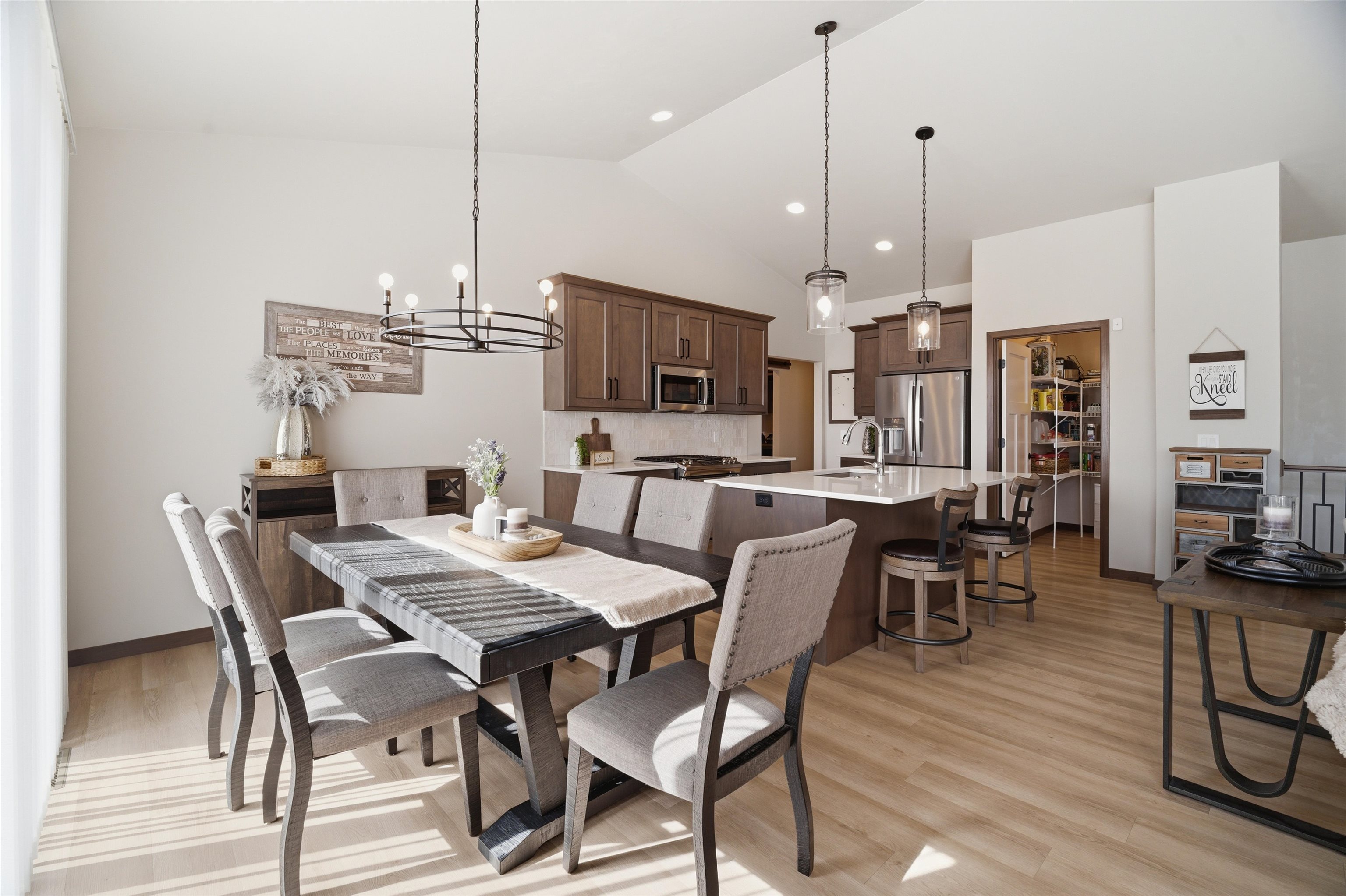 2875 East Turquoise Lane Appleton, WI 54913 - Photo 10 of 41