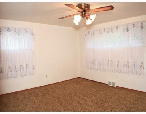 5262 Curry Road Baldwin, PA 15236 - Photo 8 of 14 Master Bedroom. Nice size master bedroom with ceiling fan