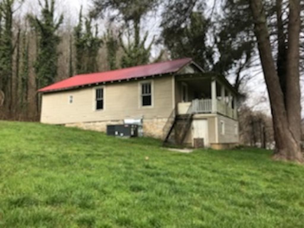 364 Colonial Road Rogersville, TN 37857 - Photo 3 of 18 Photo 3