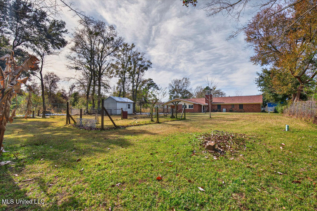 596 Tegarden Road Gulfport, MS 39507 - Photo 28 of 35 596TegardenRd-Backyard