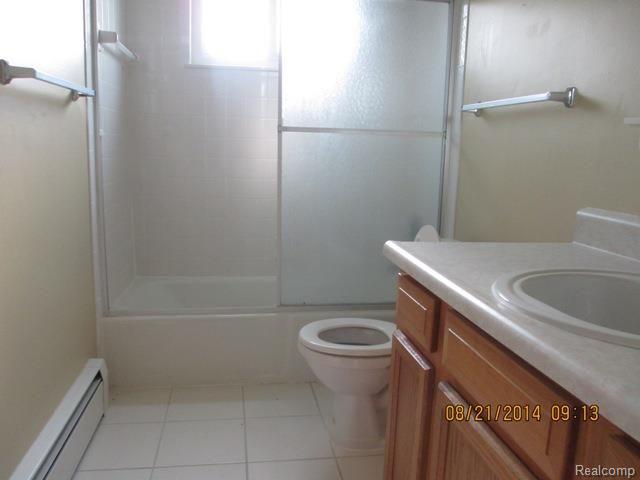 1101 Tienken Court, Unit 106 Rochester, MI 48306 - Photo 7 of 9 IMG_1575.jpg