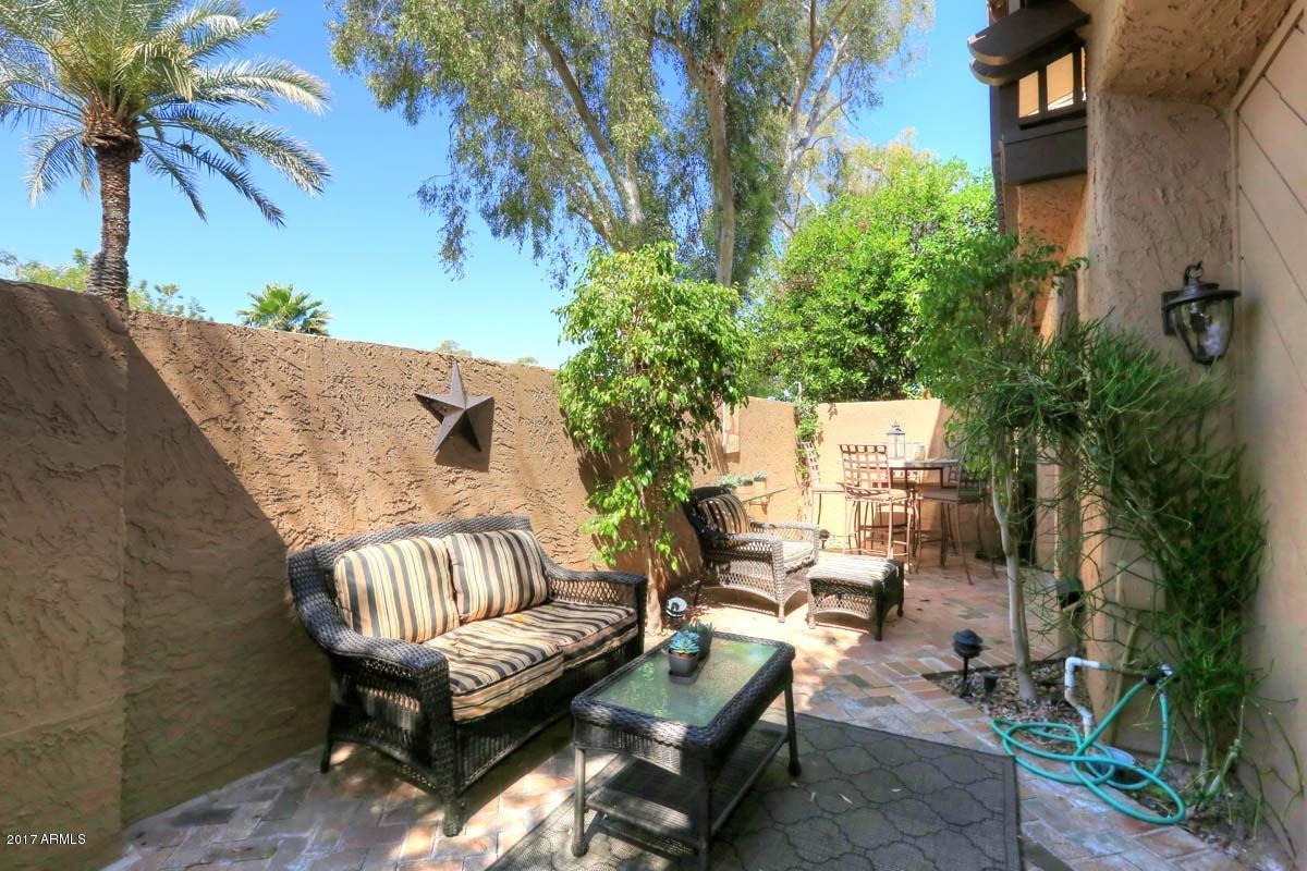 4438 East Camelback Road, Unit 153 Phoenix, AZ 85018 - Photo 34 of 37 Patio