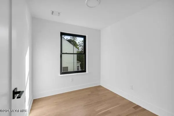 $4,500 | 514 River Road, Unit 514, Fair Haven, NJ 07704