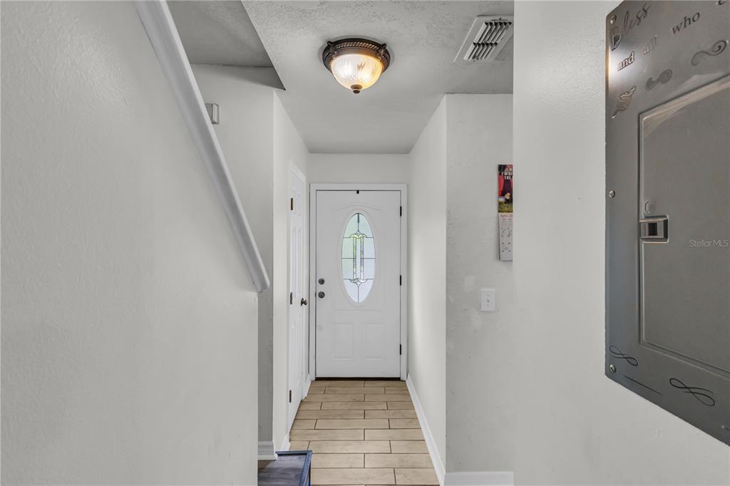 477 Green Spring Circle Winter Springs, FL 32708 - Photo 2 of 31 Gallery Image 2