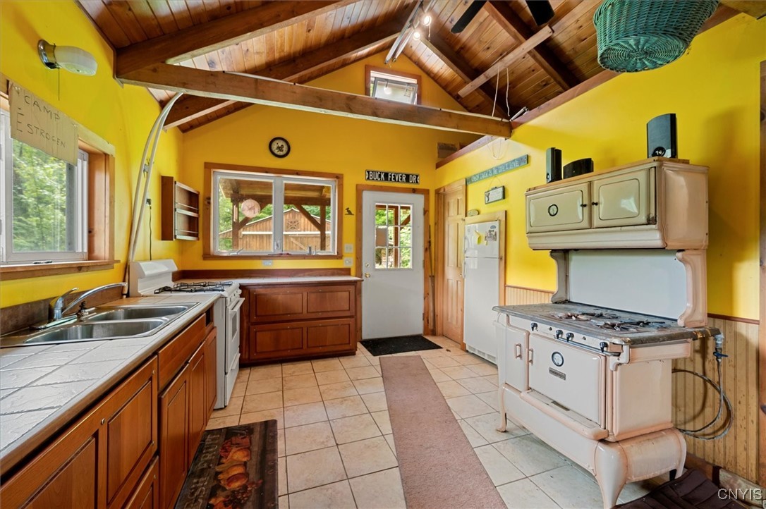 9255 Brown Road Hubbardsville, NY 13355 - Photo 24 of 44