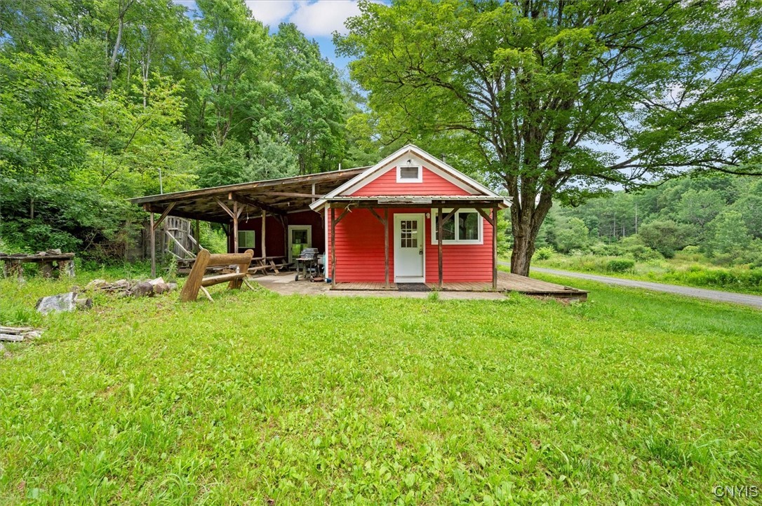 9255 Brown Road Hubbardsville, NY 13355 - Photo 4 of 44