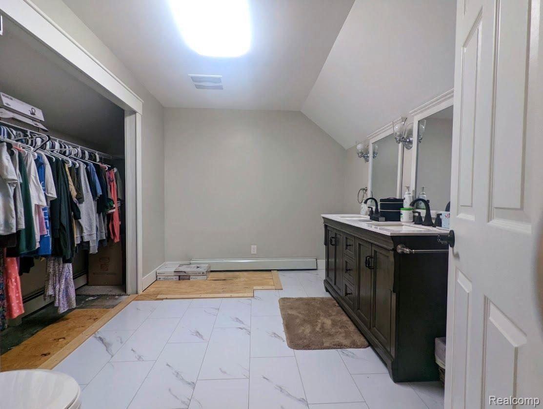 11150 Main Road Fenton, MI 48430 - Photo 23 of 50 Gallery Image 23