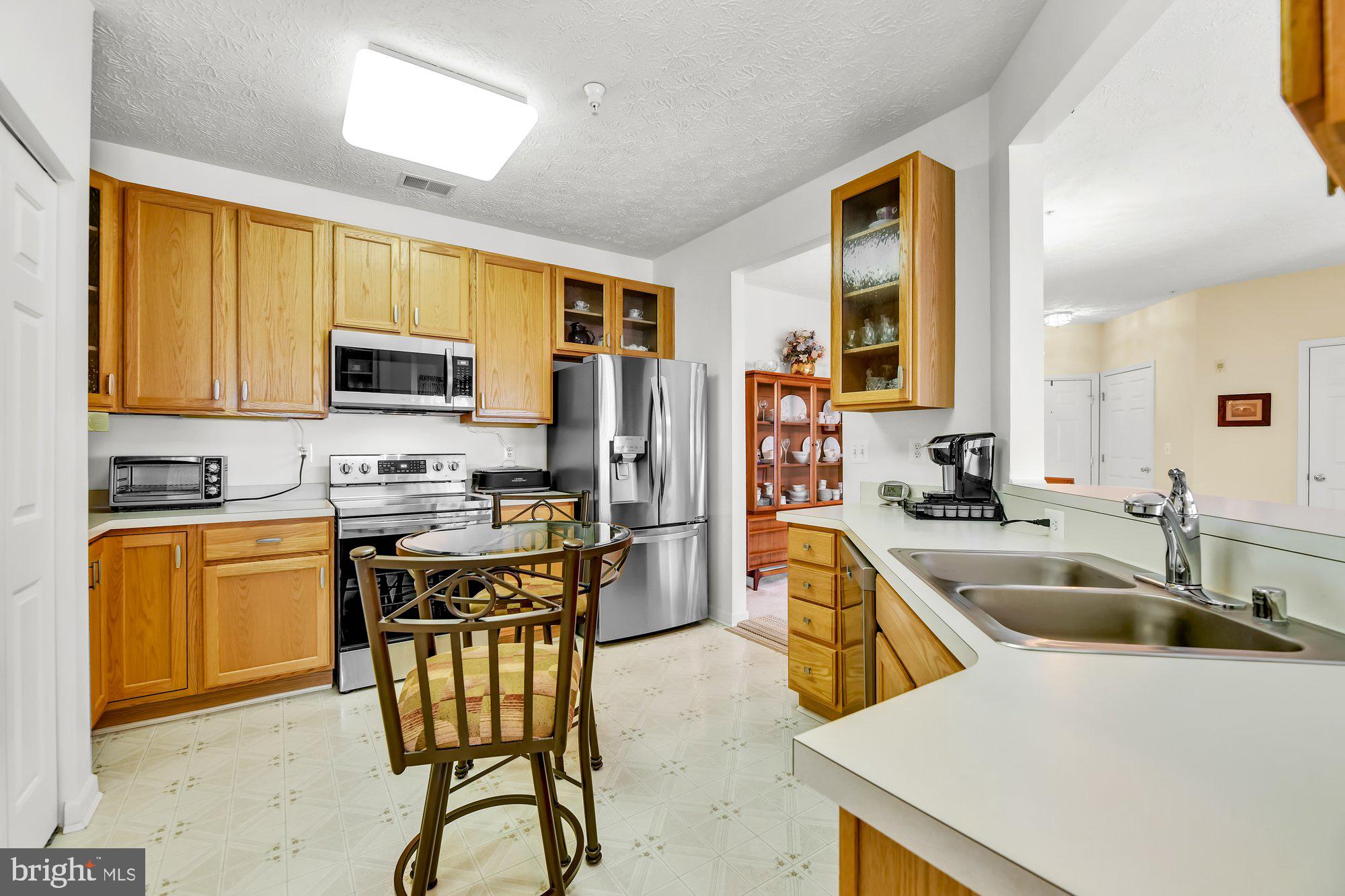 6 Brook Farm Court, Unit E Perry Hall, MD 21128 - Photo 16 of 41 Eat-in kitchen