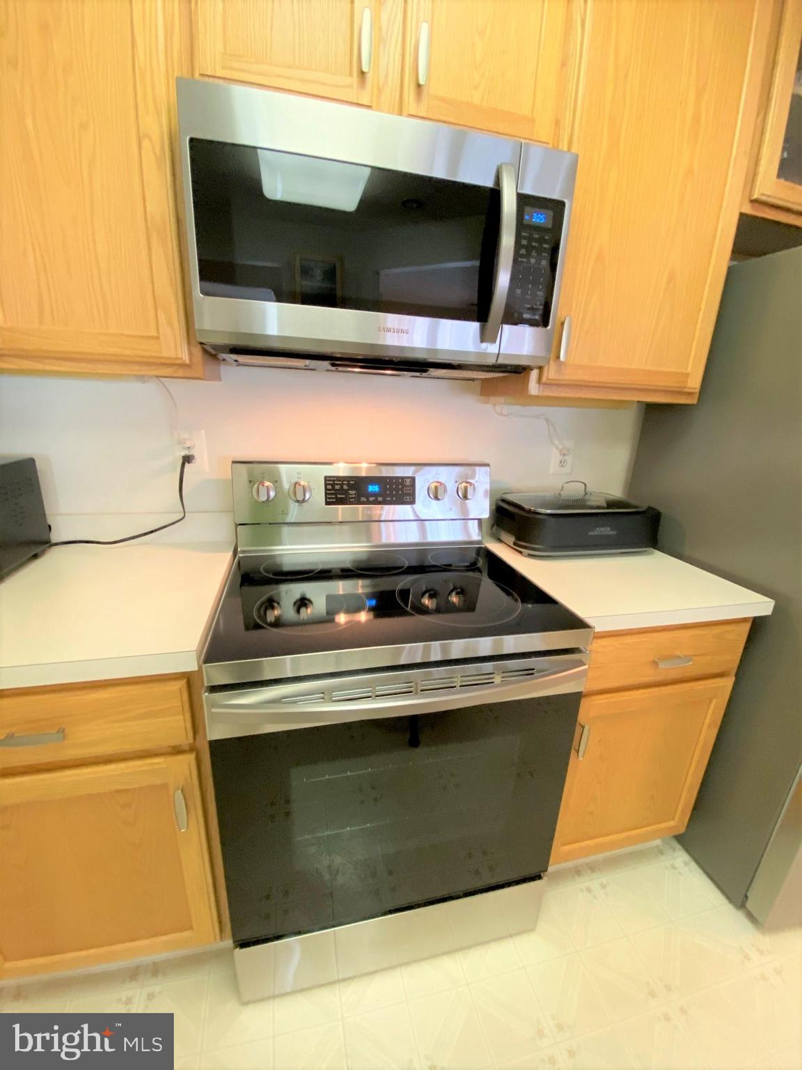 6 Brook Farm Court, Unit E Perry Hall, MD 21128 - Photo 20 of 41 New Microwave & Range