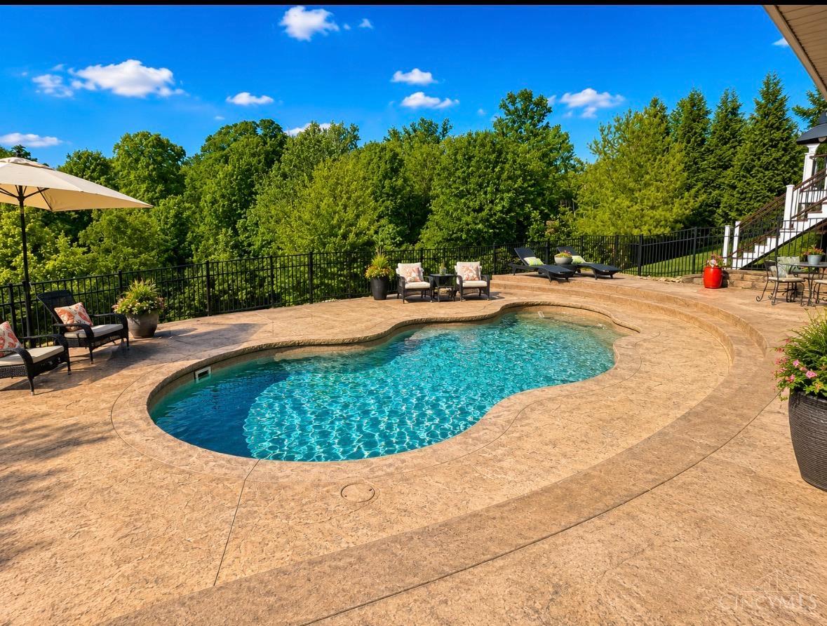 2325 Estate Ridge Drive Cincinnati, OH 45244 - Photo 62 of 73