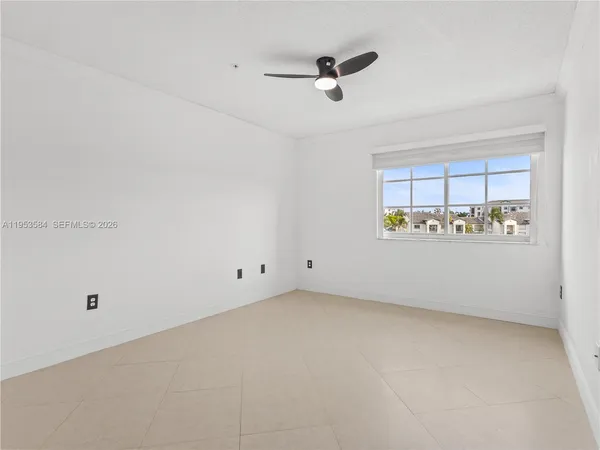 $2,600 | 4460 Northwest 107th Avenue, Unit 3048, Doral, FL 33178