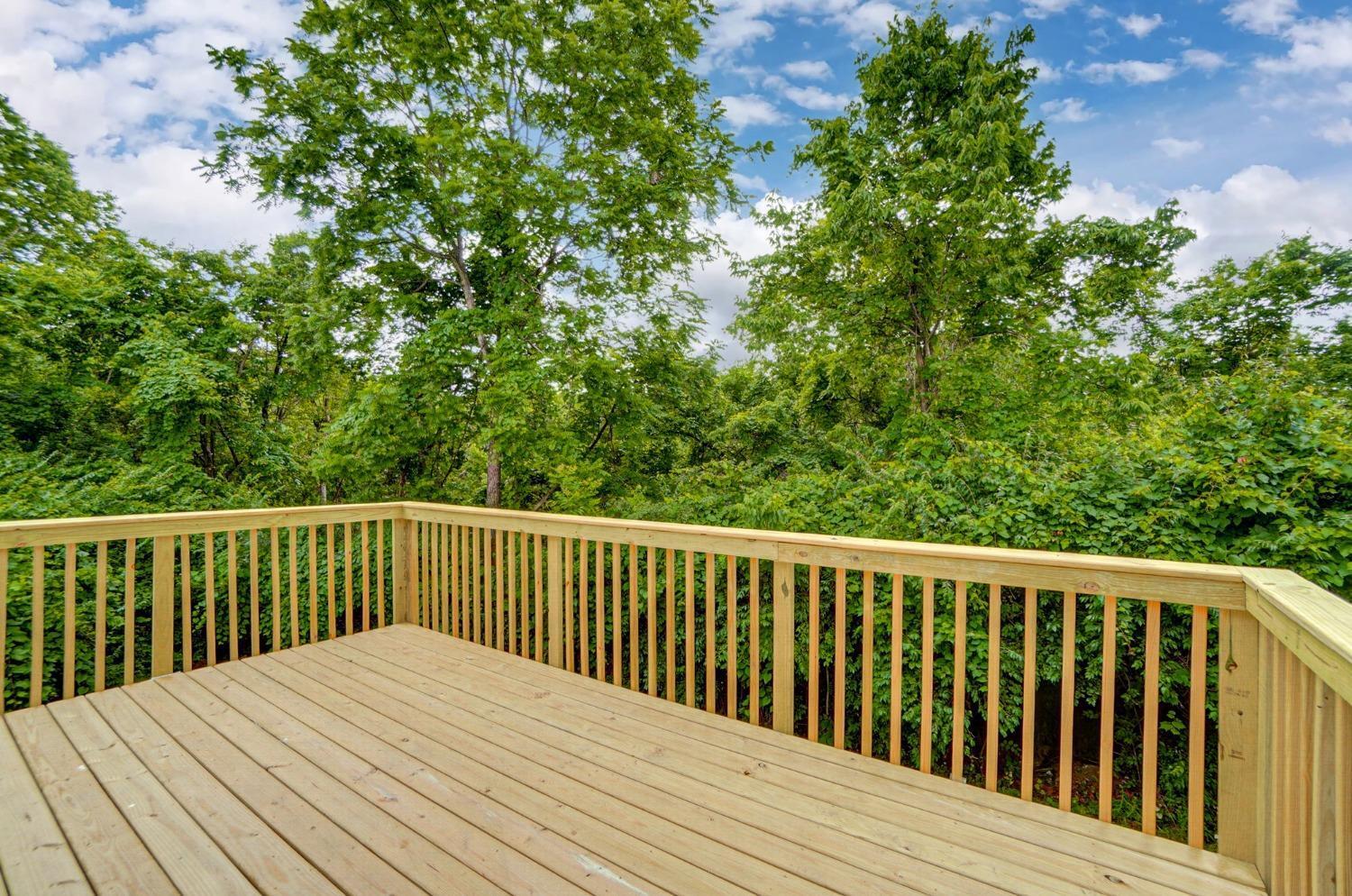 3241 Crest Road Cincinnati, OH 45251 - Photo 12 of 42
