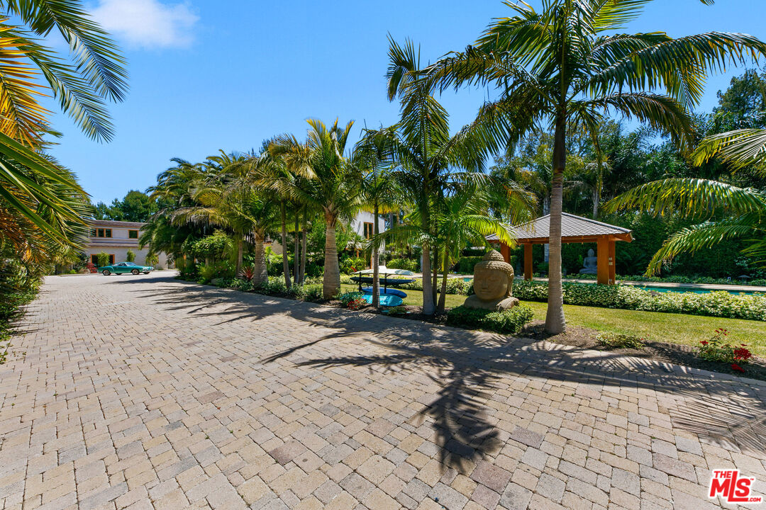 6902 Wildlife Road Malibu, CA 90265 - Photo 38 of 41 a view of a park with palm trees