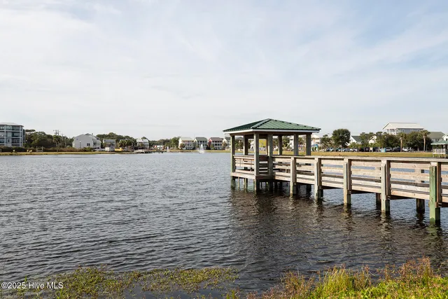 $2,200,000 | 109 Sumter Avenue, Carolina Beach, NC 28428