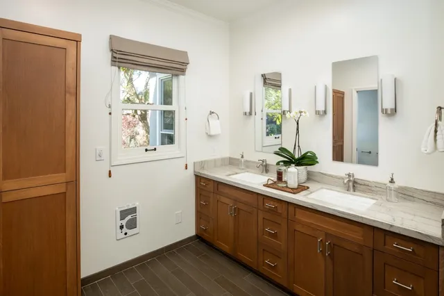 $5,395,000 | 520 East Edith Avenue, Los Altos, CA 94022