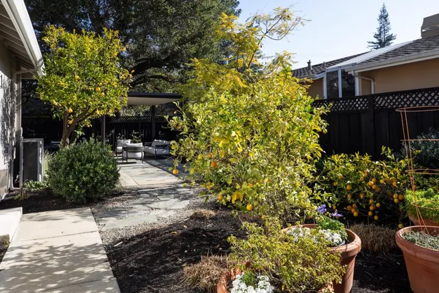 $5,395,000 | 520 East Edith Avenue, Los Altos, CA 94022