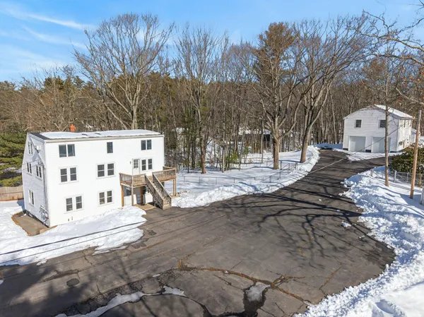 $1,250,000 | 8-10 Bayview Lane, Kittery, ME 03904