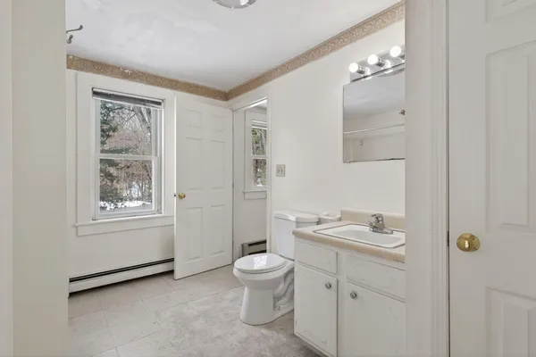 $1,250,000 | 8-10 Bayview Lane, Kittery, ME 03904
