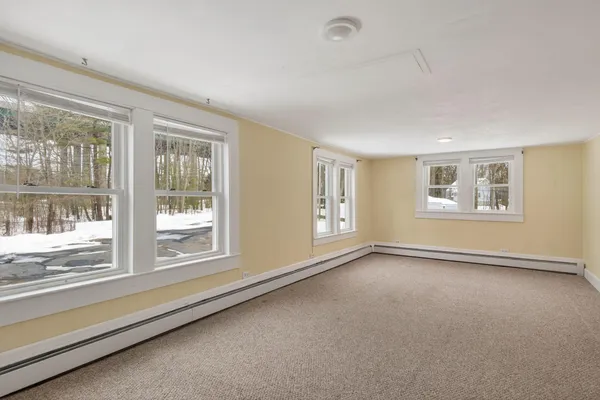 $1,250,000 | 8-10 Bayview Lane, Kittery, ME 03904