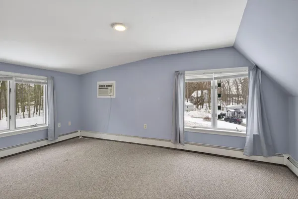 $1,250,000 | 8-10 Bayview Lane, Kittery, ME 03904