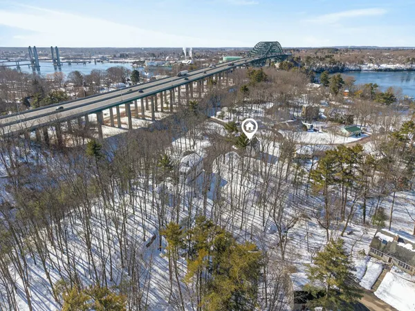 $1,250,000 | 8-10 Bayview Lane, Kittery, ME 03904