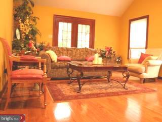 37 Hillside Road New Castle, DE 19720 - Photo 2 of 6