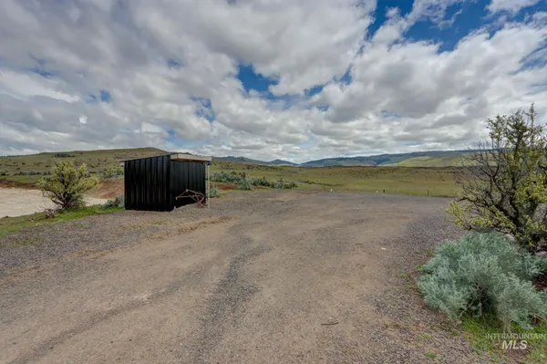 $295,000 | 20750 Sweet Ola Highway, Ola, ID 83657