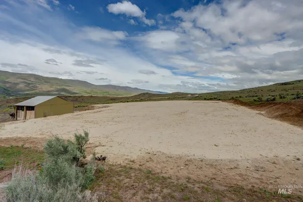 $295,000 | 20750 Sweet Ola Highway, Ola, ID 83657