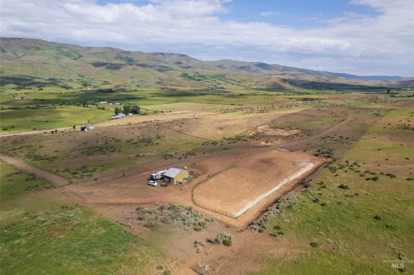 $295,000 | 20750 Sweet Ola Highway, Ola, ID 83657