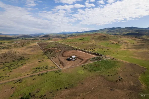 $295,000 | 20750 Sweet Ola Highway, Ola, ID 83657