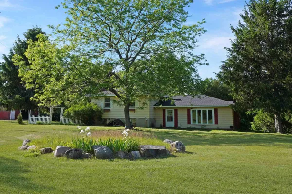 $599,900 | 1385 North Blacks Corners Road, Imlay City, MI 48444