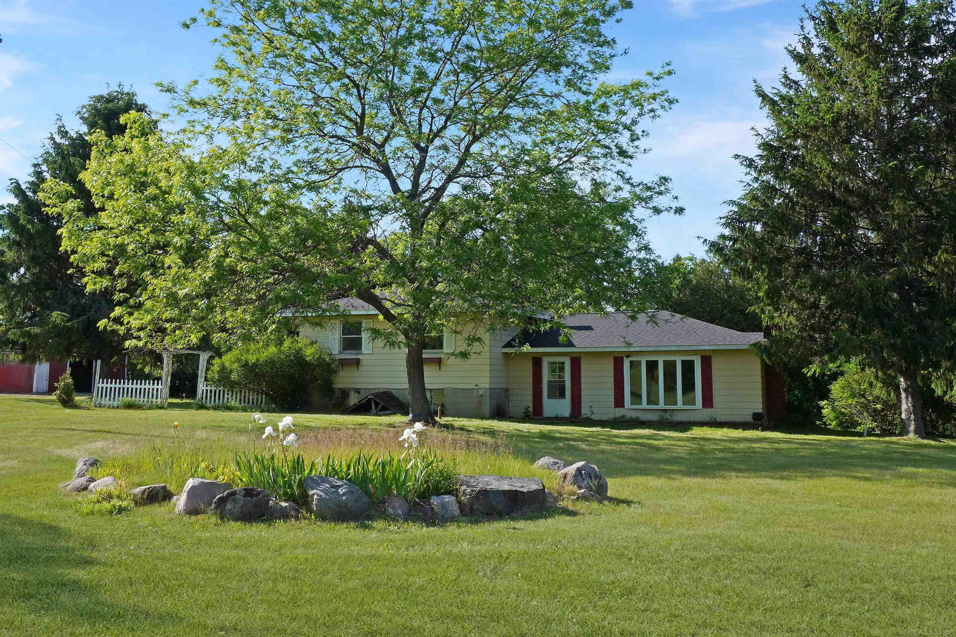 1385 North Blacks Corners Road Imlay City, MI 48444 - Photo 1 of 57