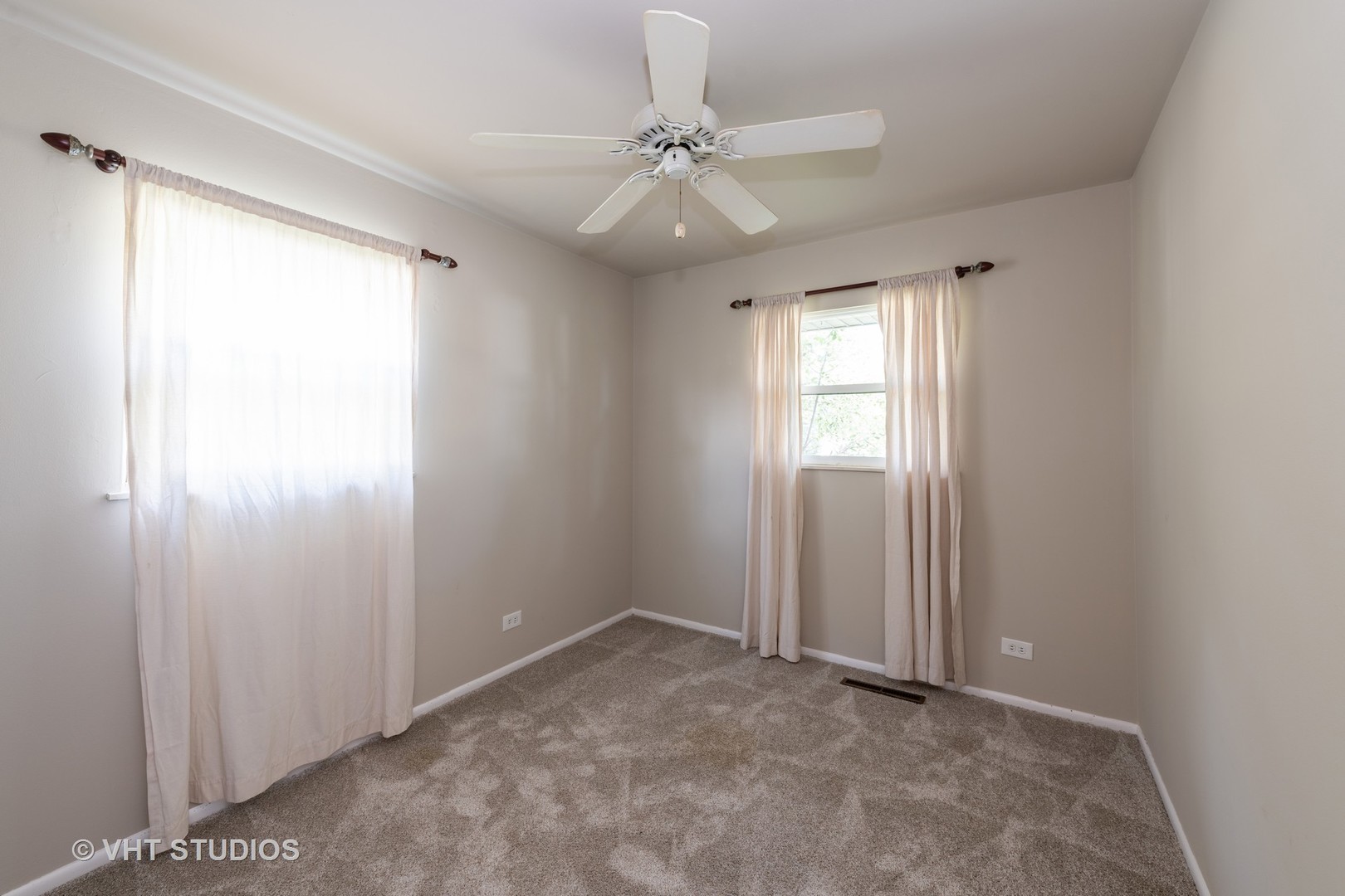 630 Clover Road Wauconda, IL 60084 - Photo 5 of 10