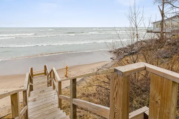 $309,000 | 76 Pokagon Trail, New Buffalo, MI 49117