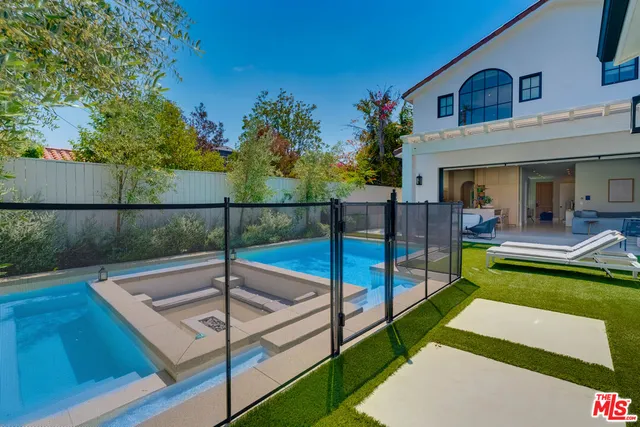 $20,000 | 4324 Camellia Avenue, Studio City, CA 91604