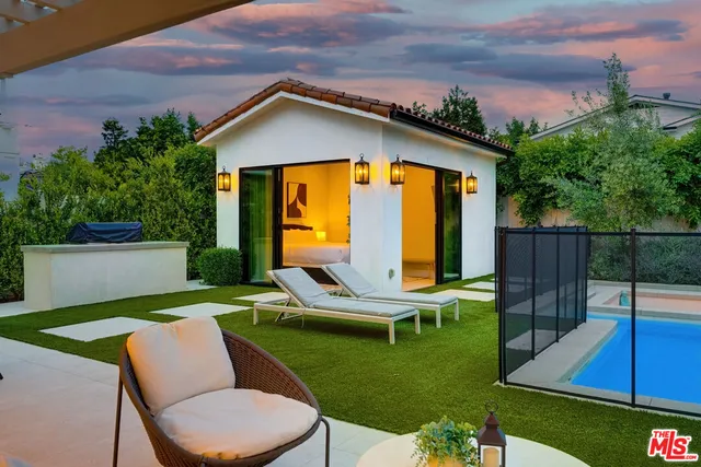 $20,000 | 4324 Camellia Avenue, Studio City, CA 91604