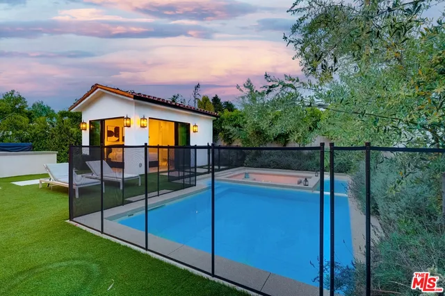 $20,000 | 4324 Camellia Avenue, Studio City, CA 91604